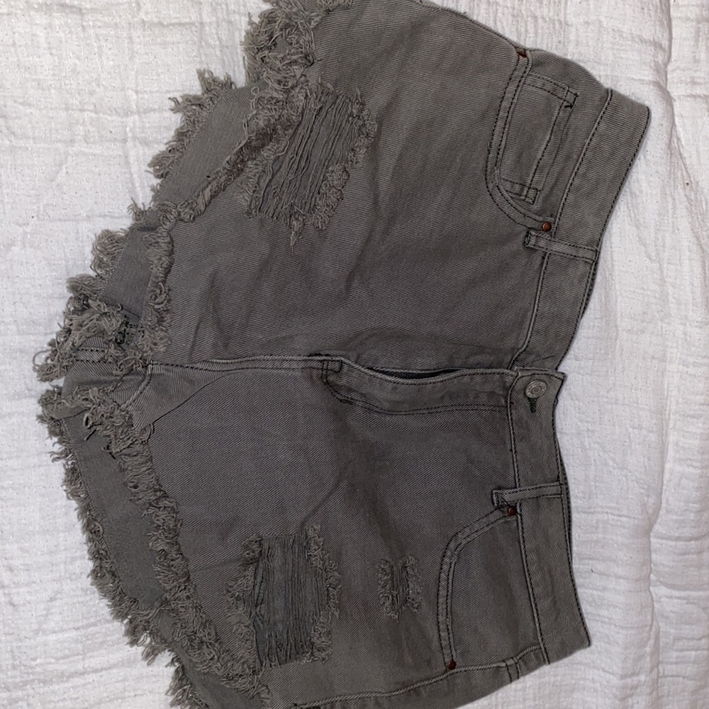 Multiple Shorts! - image 2